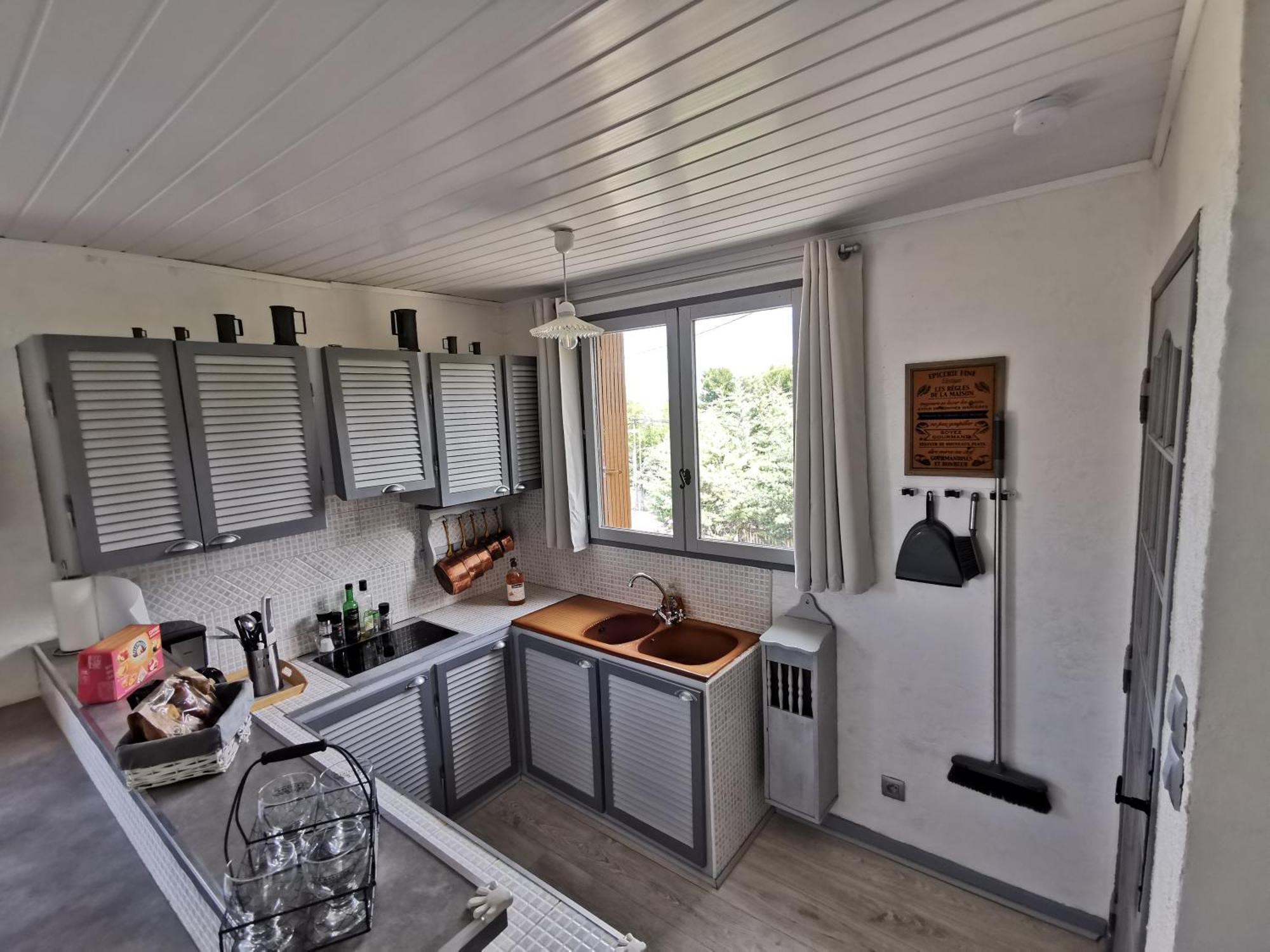 ויטרולה Guest House Provencal חדר תמונה